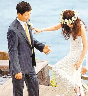 婧婧整理卧室
